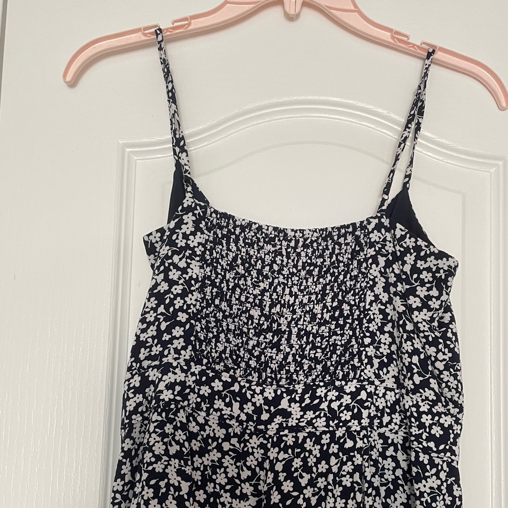J. Crew Navy and White Tie Front Floral Jumpsuit Size 6 - Picture 5 of 7